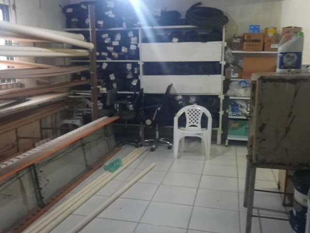 Loja com 100m², à venda, no bairro Centro em Macaé
