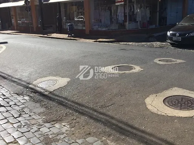 Loja à venda, no bairro São Benedito em Uberaba