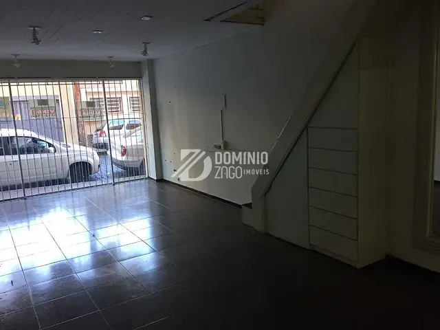 Loja à venda, no bairro São Benedito em Uberaba