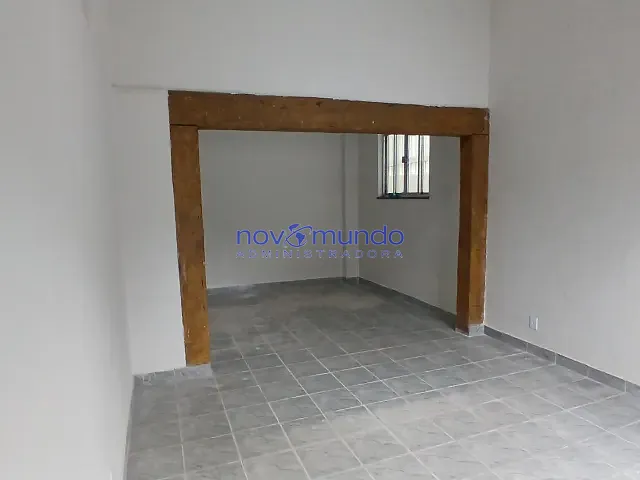 Loja com 21m², para alugar, no bairro Olaria em Rio de Janeiro