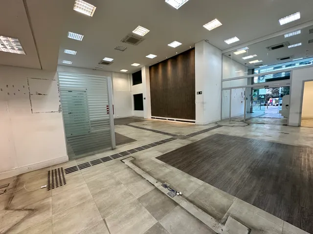 Loja com 420m², para alugar, no bairro Santo Agostinho em Belo Horizonte