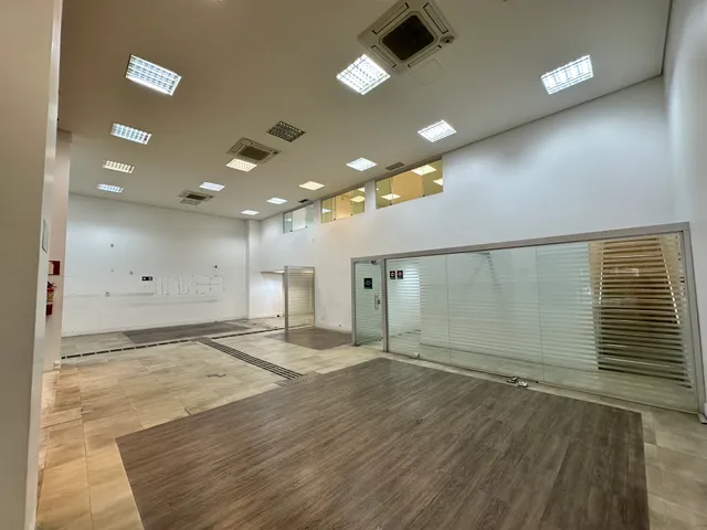 Loja com 420m², para alugar, no bairro Santo Agostinho em Belo Horizonte