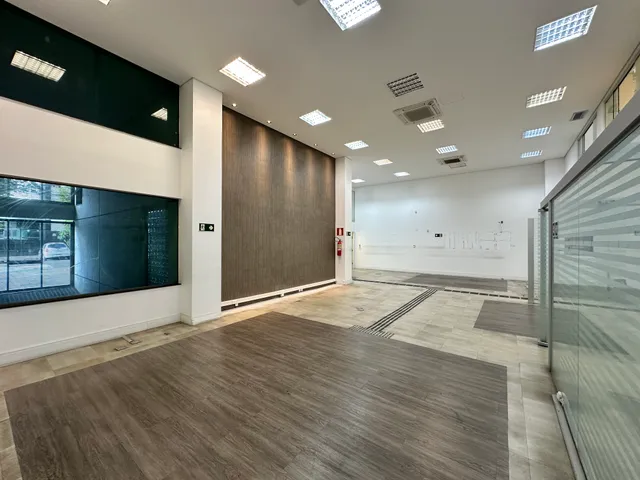 Loja com 420m², para alugar, no bairro Santo Agostinho em Belo Horizonte