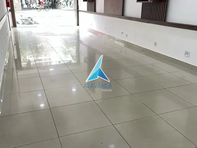 Loja com 130m², para alugar, no bairro Centro em Governador Valadares