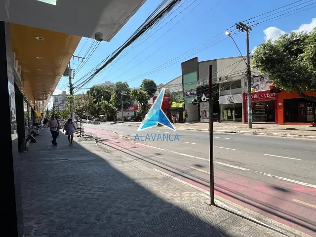Loja com 130m², para alugar, no bairro Centro em Governador Valadares