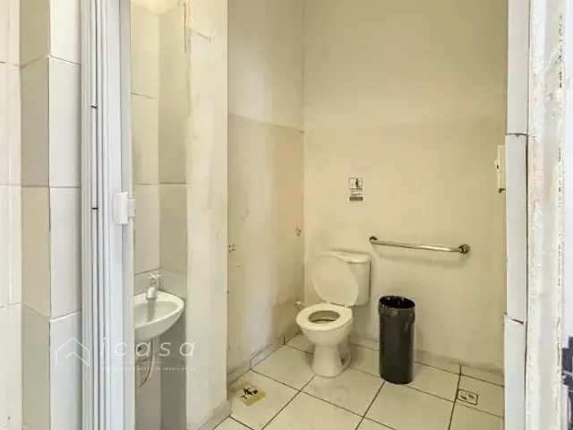 Loja com 702m², para alugar, no bairro Vila São João em Caçapava