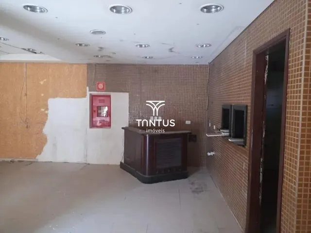 Loja para alugar, no bairro Centro em Curitiba