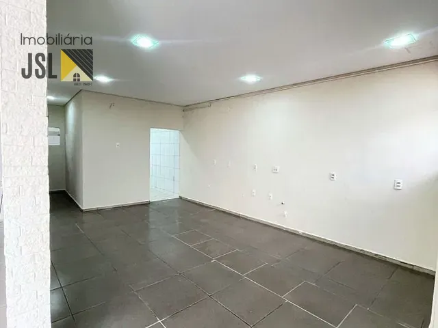 Loja com 136m², para alugar, no bairro Vila Santos em Caçapava