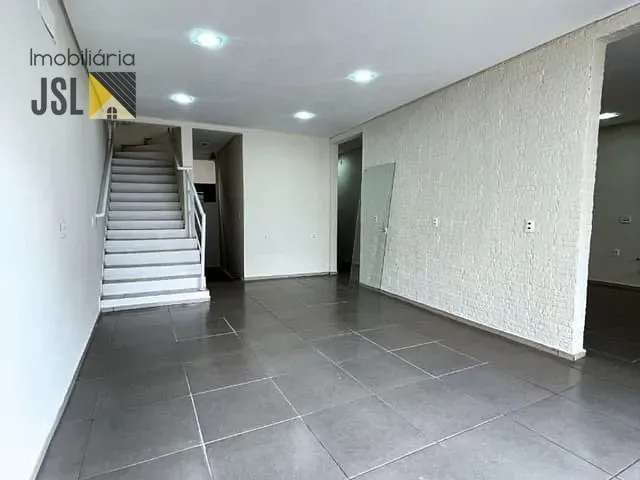 Loja com 136m², para alugar, no bairro Vila Santos em Caçapava