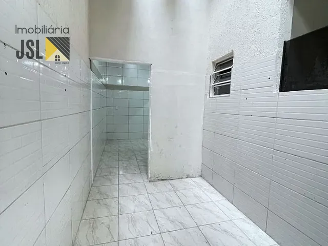 Loja com 136m², para alugar, no bairro Vila Santos em Caçapava
