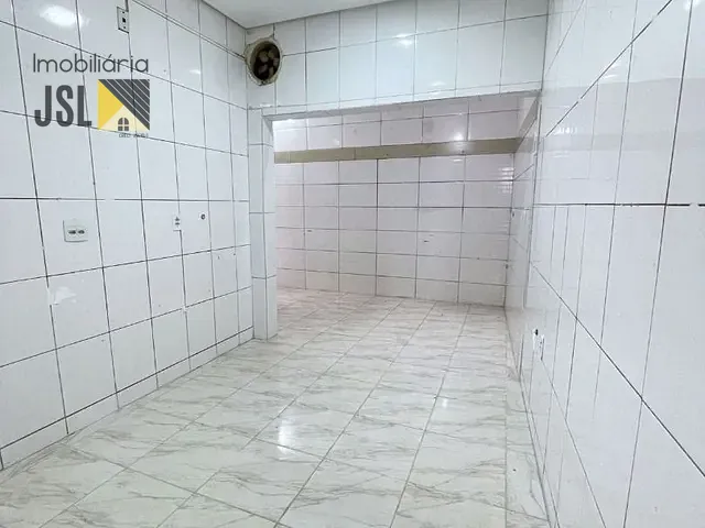 Loja com 136m², para alugar, no bairro Vila Santos em Caçapava