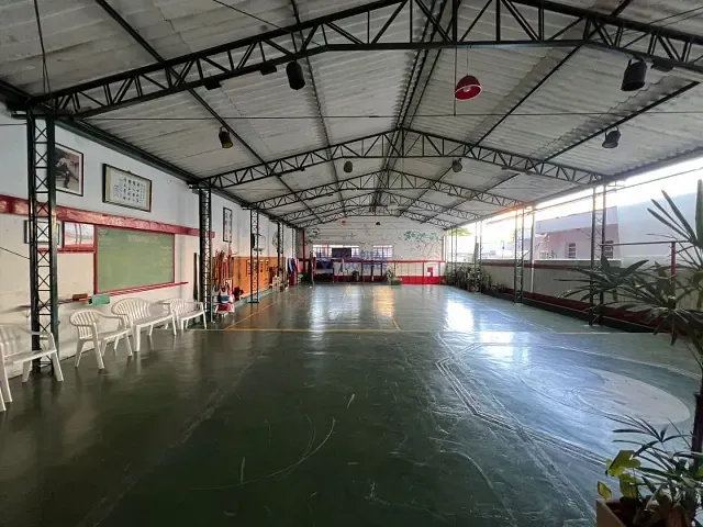 Loja com 381m², à venda, no bairro Vila Adyana em São José dos Campos