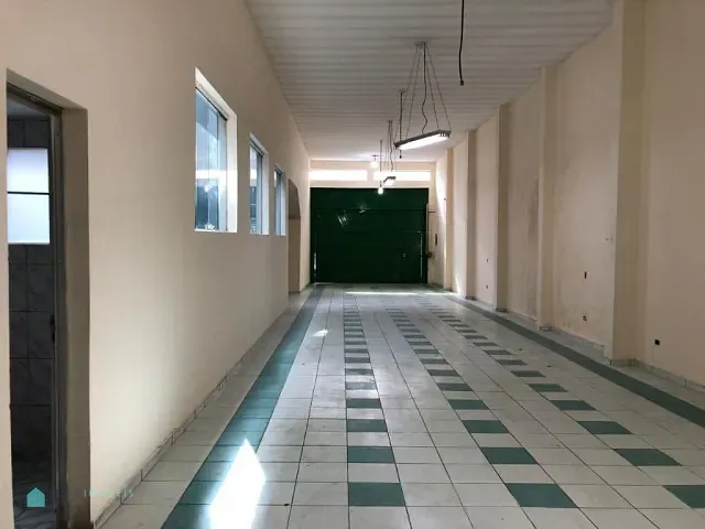 Loja com 200m², para alugar, no bairro Vila Palmeiras em São Paulo