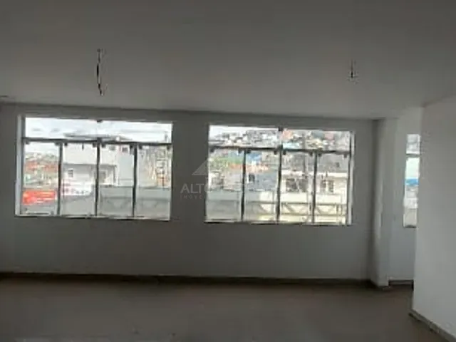 Loja com 200m², para alugar, no bairro Jardim Maringá em Mauá