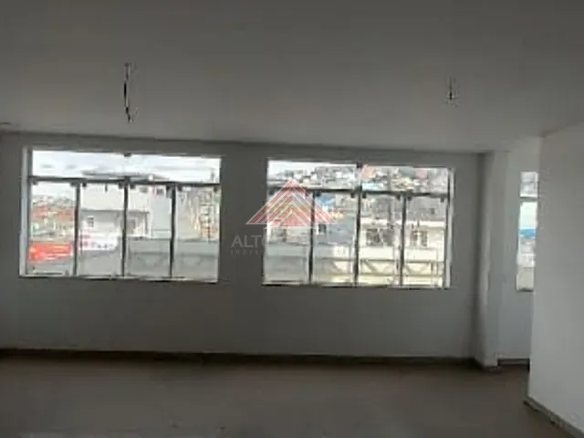 Loja com 200m², para alugar, no bairro Jardim Maringá em Mauá