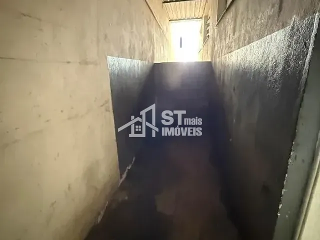 Loja com 300m², para alugar, no bairro Andradas em Andradas