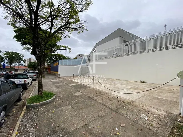 Loja com 900m², à venda ou para alugar, no bairro Jardim das Nações em Taubaté