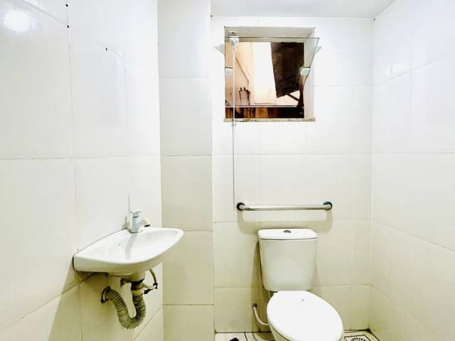 Loja com 205m², para alugar, no bairro Centro em Macaé