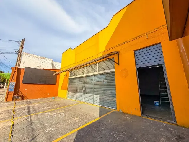 Loja com 220m², para alugar, no bairro Centro em Caçapava