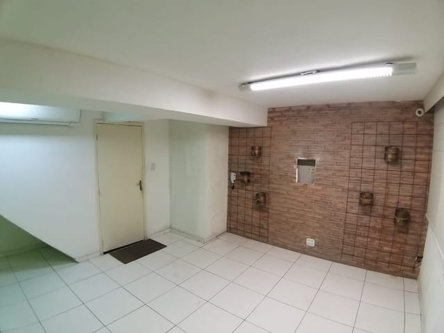 Foto do Loja - LOJA - LOCAÇÃO - 56m - CADEG - Benfica | Imobiliária São Cristovão