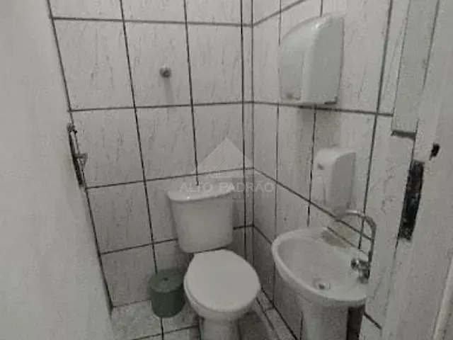 Loja com 180m², para alugar, no bairro Vila Nossa Senhora das Vitórias em Mauá