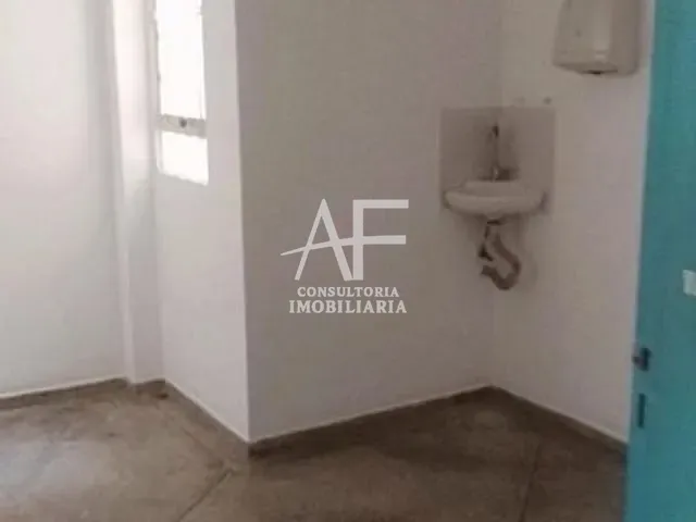 Loja com 190m², para alugar, no bairro Centro em Taubaté