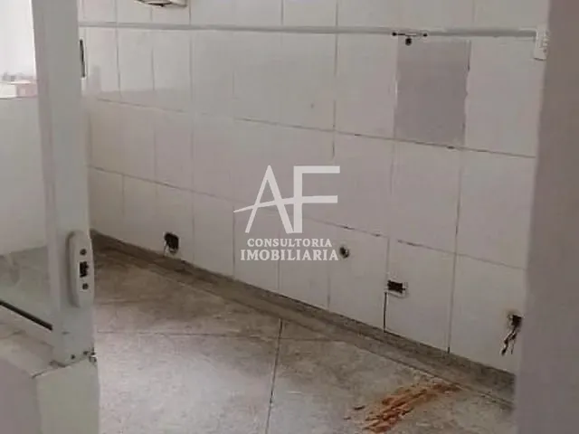 Loja com 190m², para alugar, no bairro Centro em Taubaté