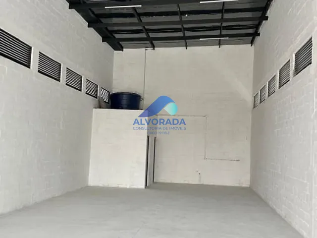 Loja com 300m², para alugar, no bairro Vila Nair em São José dos Campos