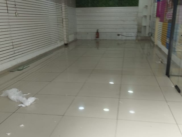 Loja com 180m², para alugar, no bairro Santo Amaro em São Paulo