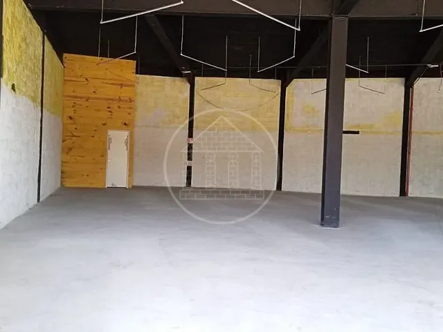 Loja com 450m², para alugar, no bairro Jardim Casa Grande em São Paulo