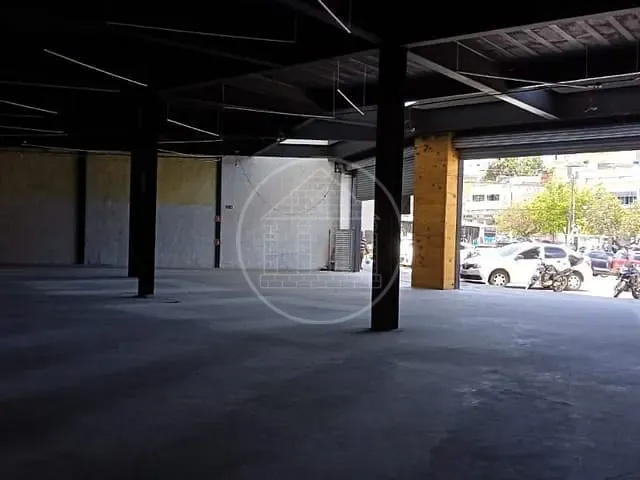 Loja com 450m², para alugar, no bairro Jardim Casa Grande em São Paulo