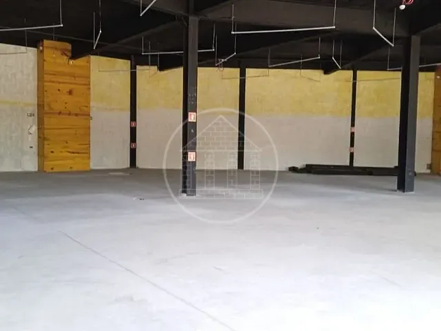Loja com 450m², para alugar, no bairro Jardim Casa Grande em São Paulo