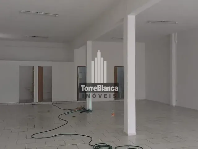 Loja com 250m², para alugar, no bairro Oficinas em Ponta Grossa