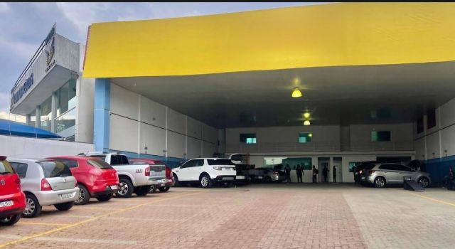 Foto do Loja - Loja galpão 900m²  varejista  alugada em lote de 1120m²   no SCIA QD 15 CONJUNTO 06 - CIDADE DO AUTOMÓVEL- BRASÍLIA-DF | Jeziel Mendes Consultoria Imobiliária