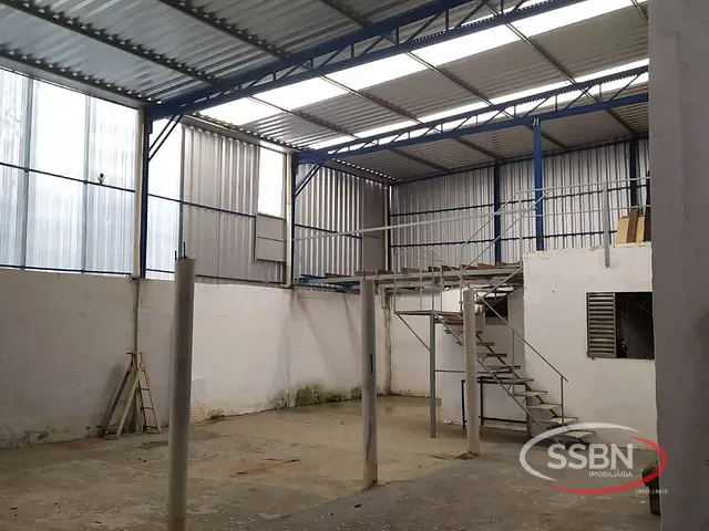 Loja com 180m², para alugar, no bairro Vila Azenha em Nova Odessa
