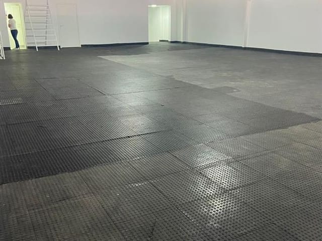 Loja com 504m², para alugar, no bairro Canindé em São Paulo