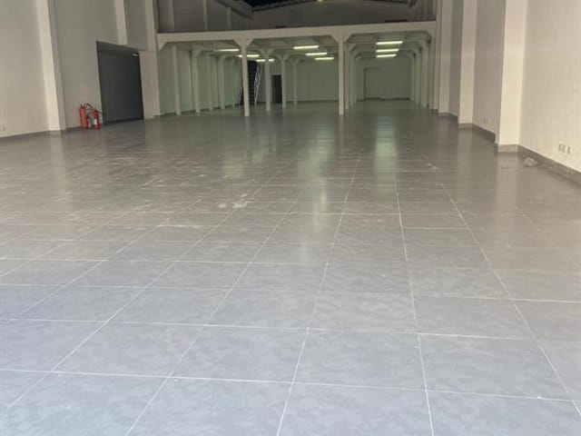 Loja com 504m², para alugar, no bairro Canindé em São Paulo