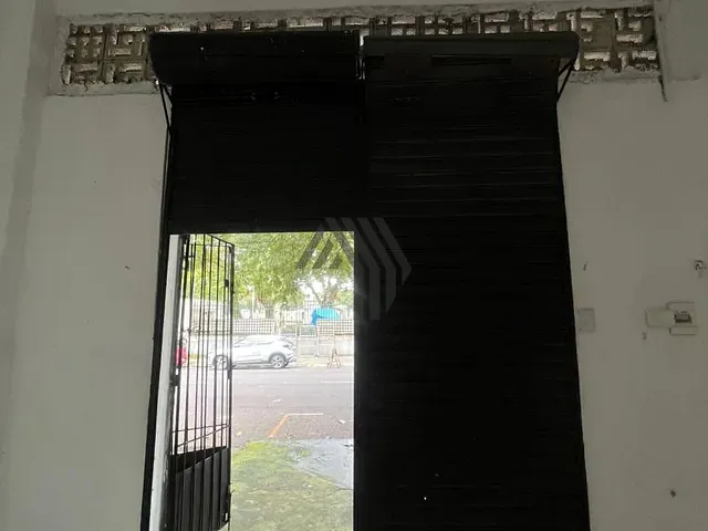 Loja para alugar, no bairro Nazaré em Belém