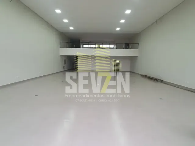 Loja com 360m², à venda ou para alugar, no bairro Jardim Solange em Bauru