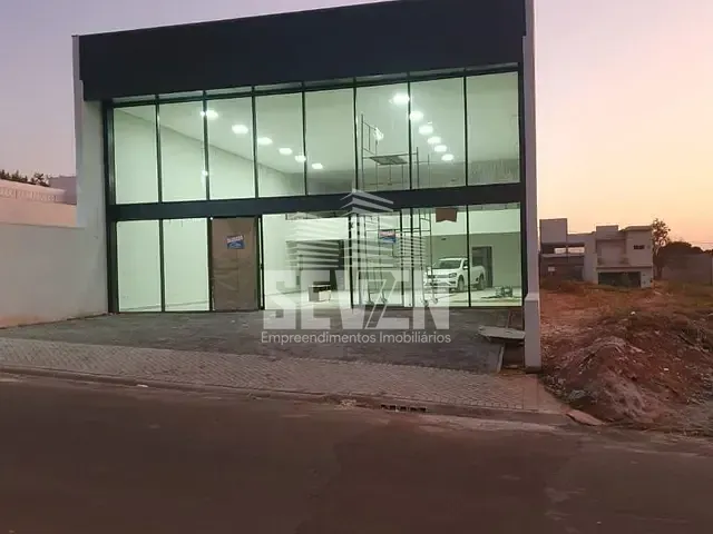 Loja com 360m², à venda ou para alugar, no bairro Jardim Solange em Bauru