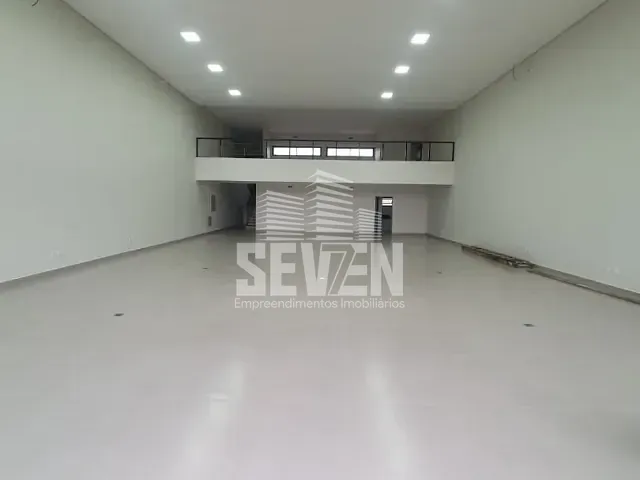 Loja com 360m², à venda ou para alugar, no bairro Jardim Solange em Bauru