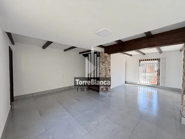 Loja com 114m², para alugar, no bairro Centro em Ponta Grossa