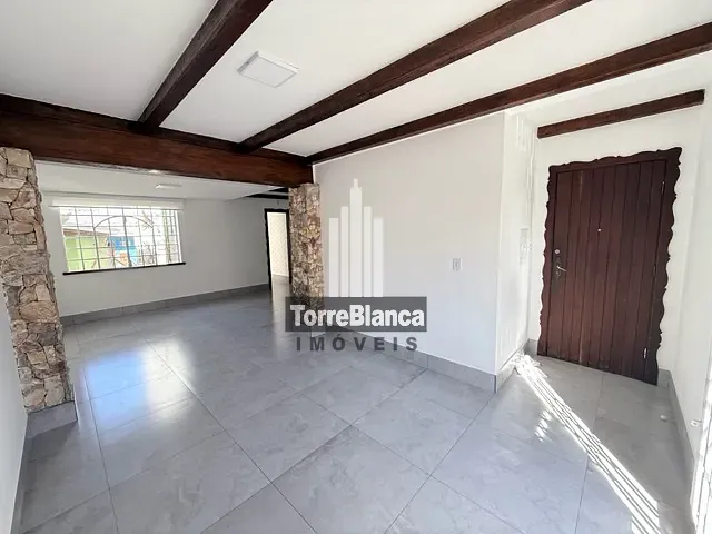 Loja com 114m², para alugar, no bairro Centro em Ponta Grossa
