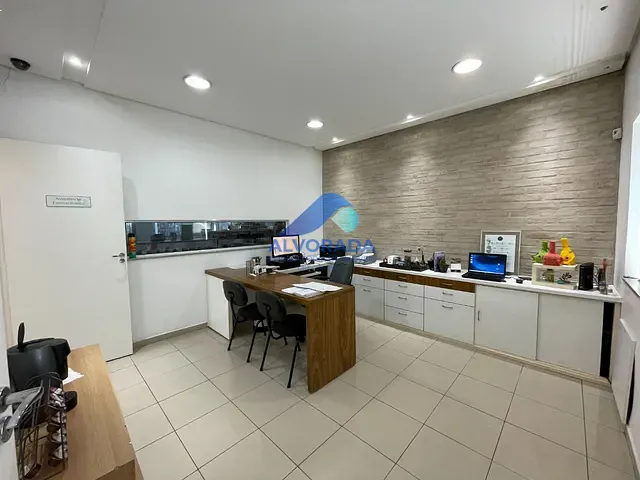 Loja com 640m², à venda, no bairro Vila Adyana em São José dos Campos