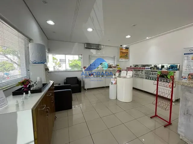 Loja com 640m², à venda, no bairro Vila Adyana em São José dos Campos