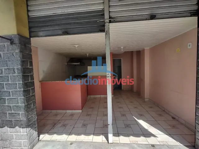 Loja com 32m², para alugar, no bairro Centro em Barra Mansa