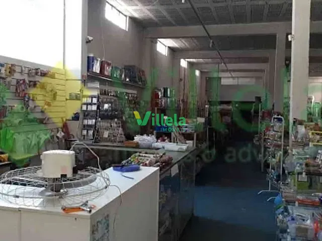 Loja com 324m², para alugar, no bairro Una em Itaquaquecetuba