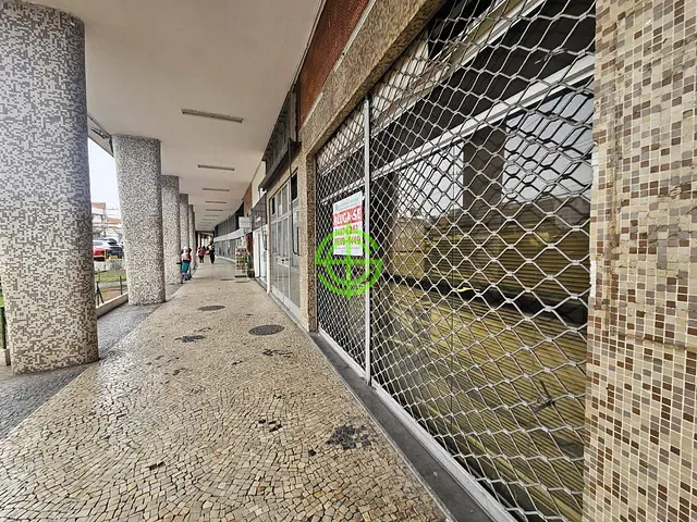 Loja com 126m², para alugar, no bairro Benfica em Rio de Janeiro