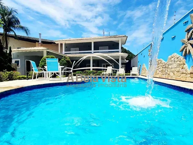 Casa 5 quartos e 7 banheiros, à venda, no bairro Praia dos Sonhos em Itanhaém