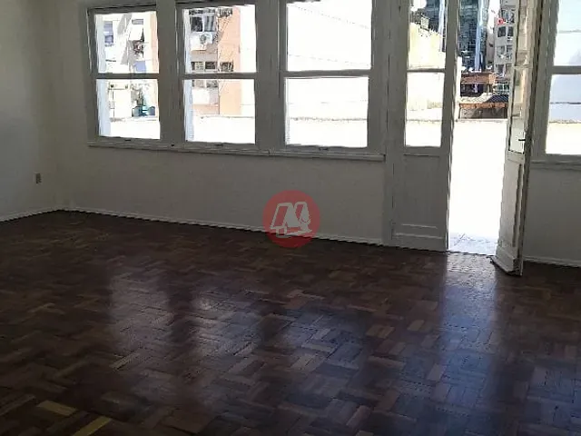 Loja para alugar, no bairro Centro em Porto Alegre